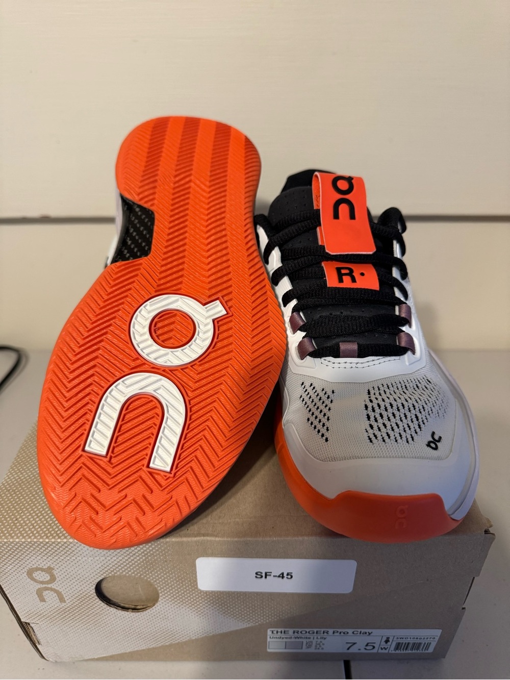 On Running Running The Roger Pro Clay women Shoes - White & Orange - Picture 6 of 8